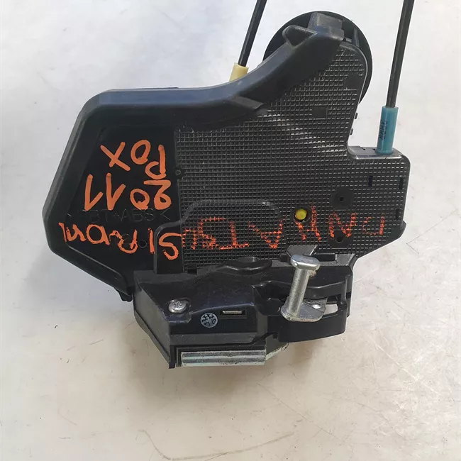 Serratura porta posteriore destra