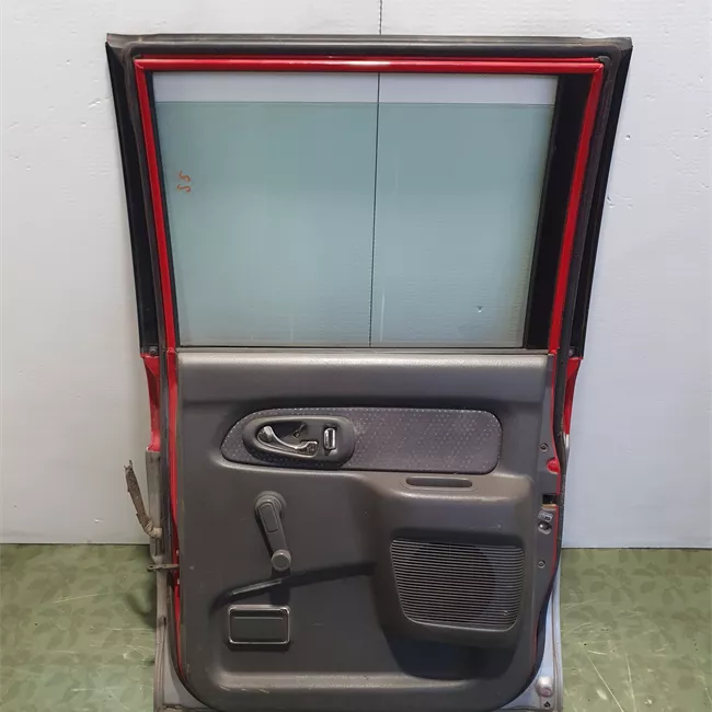 Porta posteriore destra