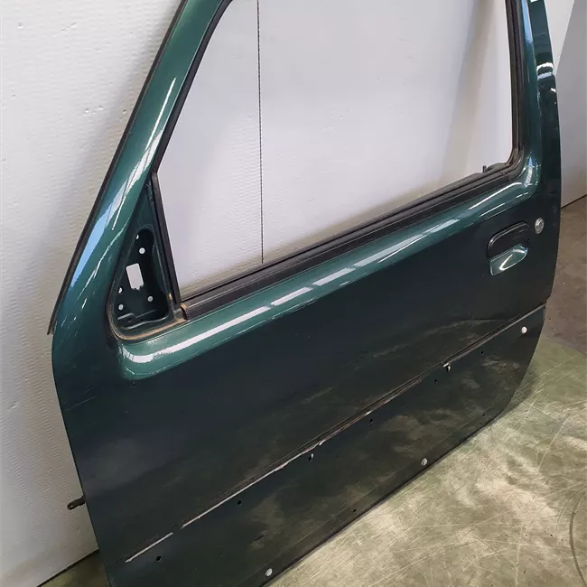 Porta anteriore sinistra