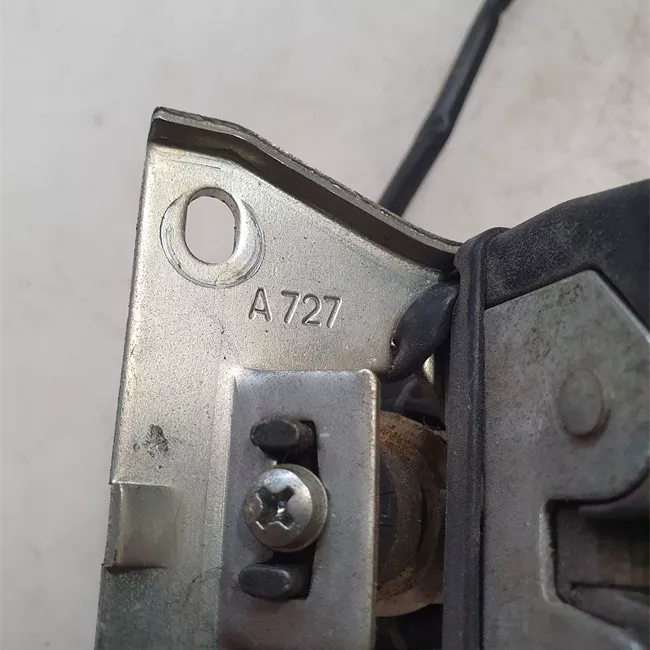 Serratura portello posteriore