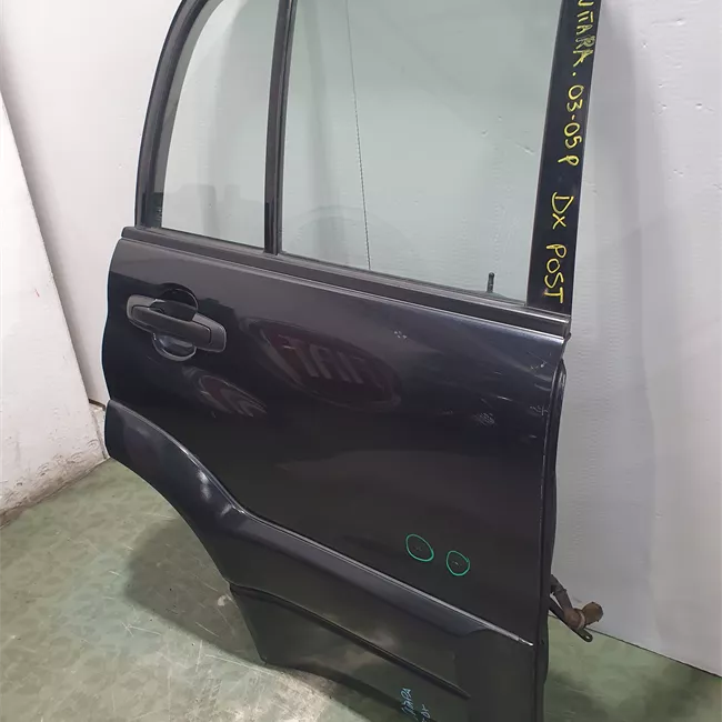 Porta posteriore destra