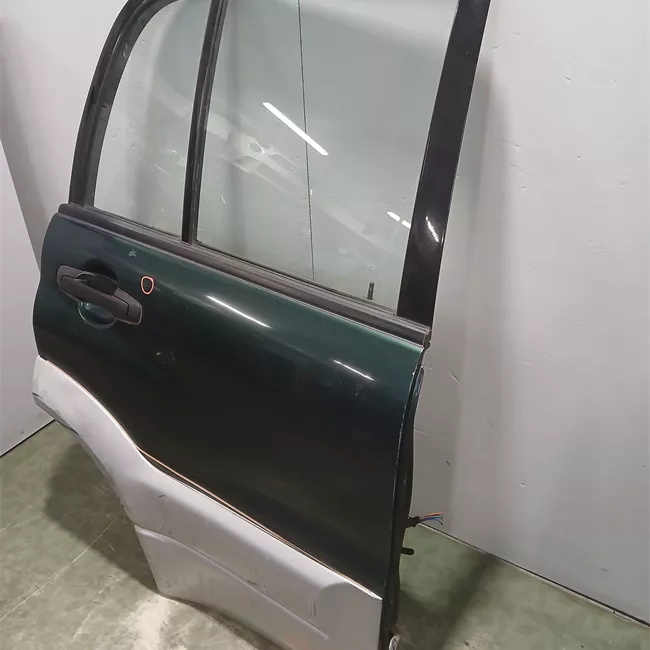 Porta posteriore destra