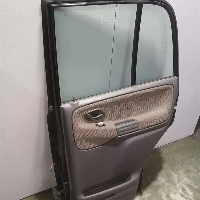 Porta posteriore destra