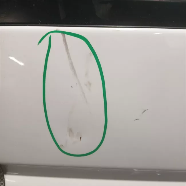 Porta anteriore destra