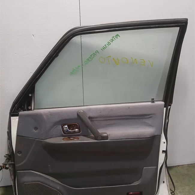 Porta anteriore destra