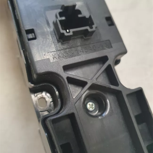 Blocco comandi alzacristalli e retrovisori esterno