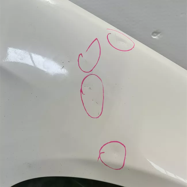 Parafango anteriore destro