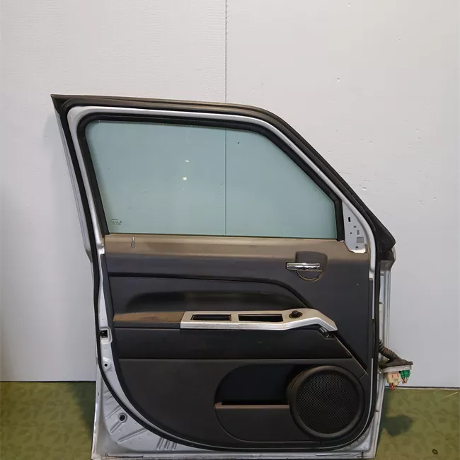 Porta anteriore sinistra