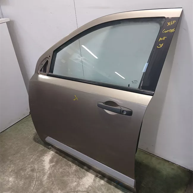 Porta anteriore sinistra