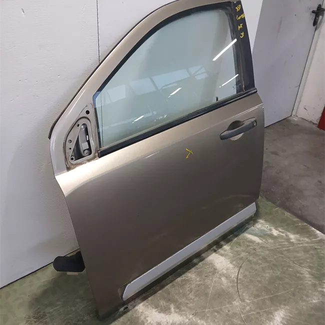 Porta anteriore sinistra