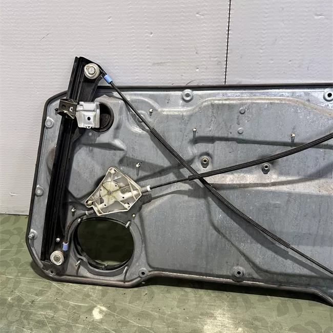 Motorino alzacristallo porta anteriore sinistro