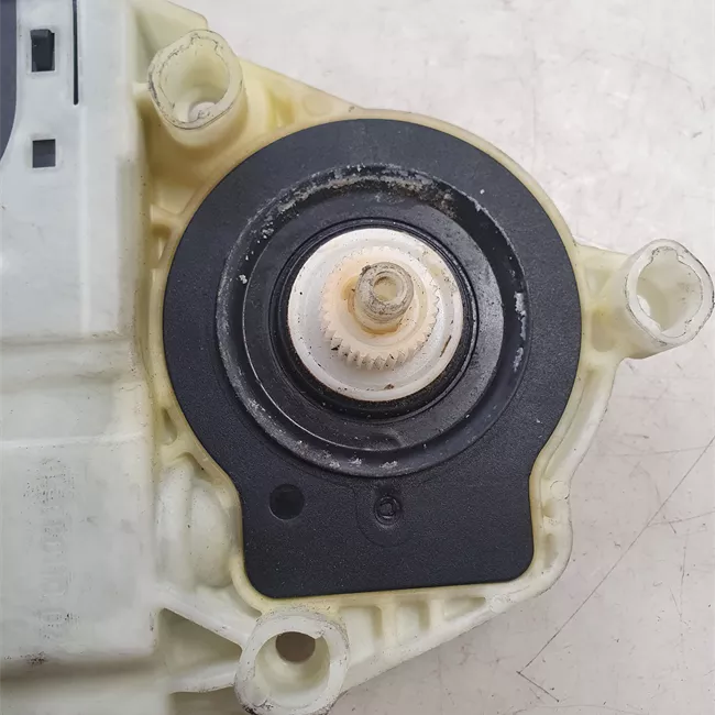 Motorino alzacristallo porta posteriore sinistro