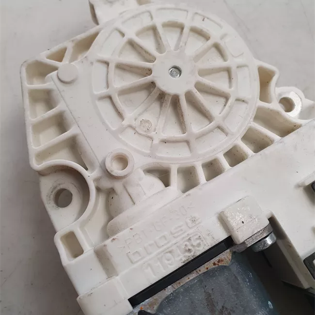 Motorino alzacristallo porta posteriore destro