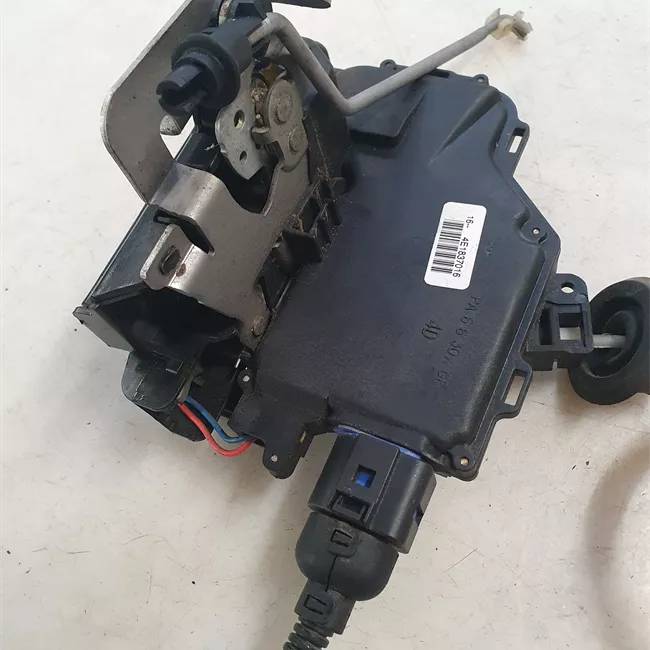 Serratura porta anteriore destra