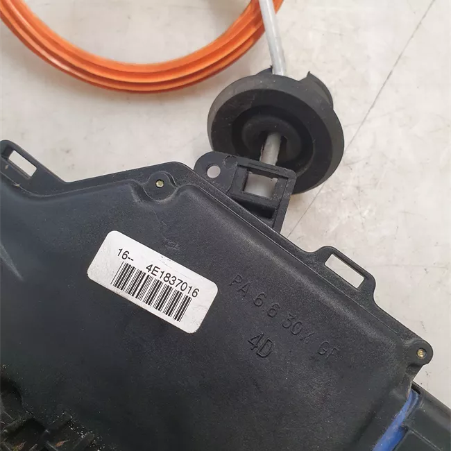 Serratura porta anteriore destra