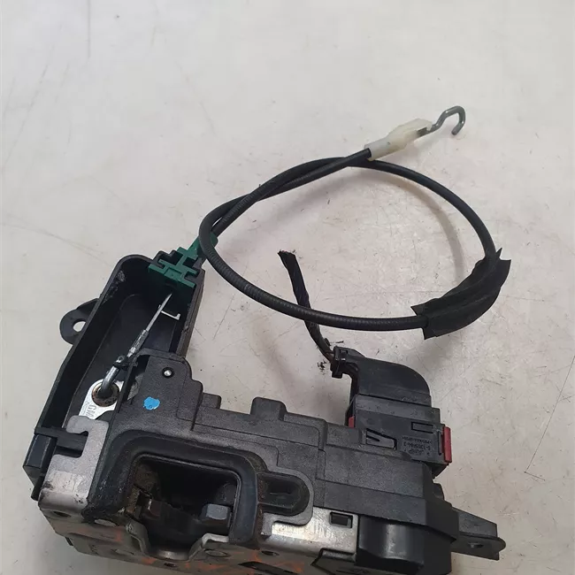 Serratura porta anteriore destra