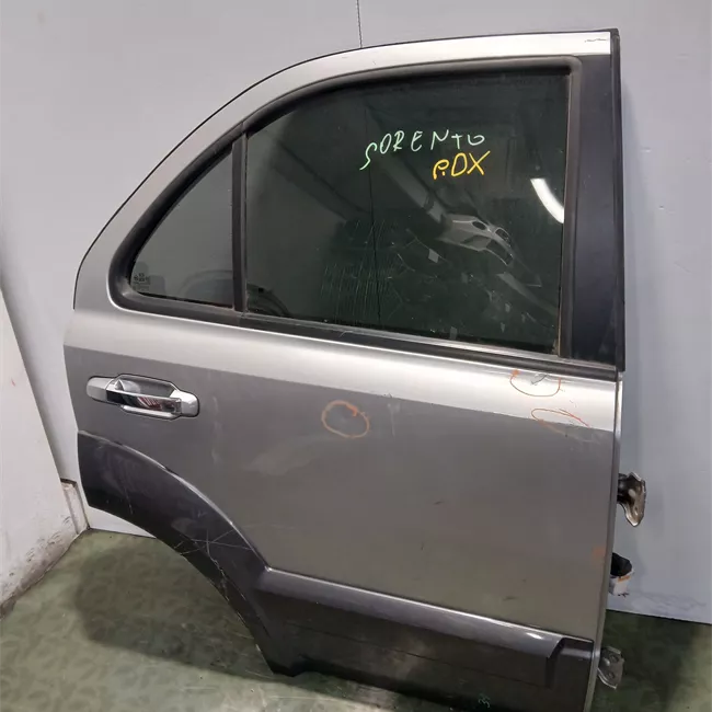 Porta posteriore destra