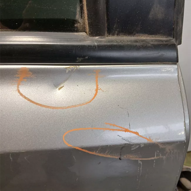 Porta posteriore destra