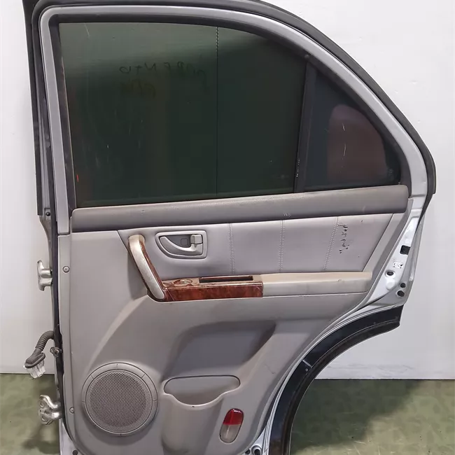 Porta posteriore destra