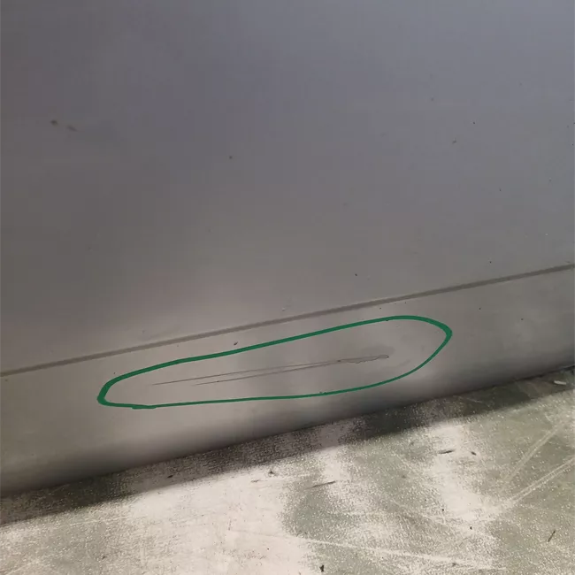 Porta anteriore destra