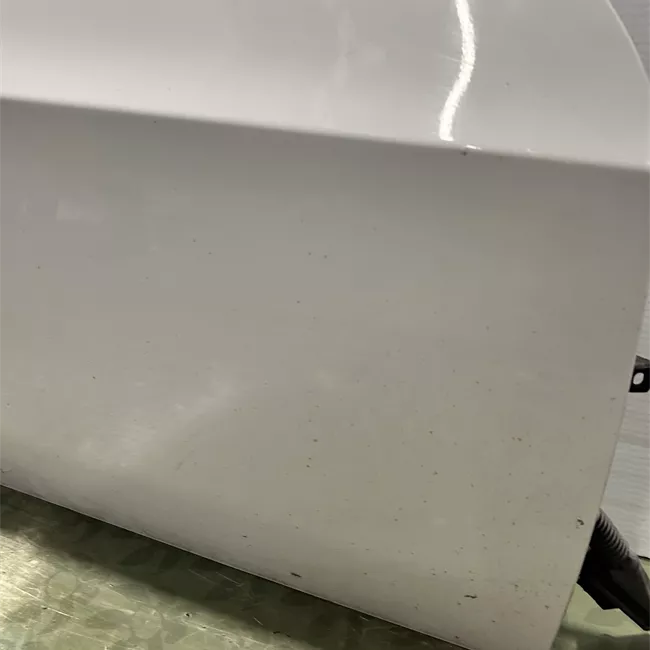 Porta anteriore destra