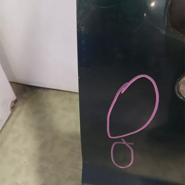 Porta anteriore destra