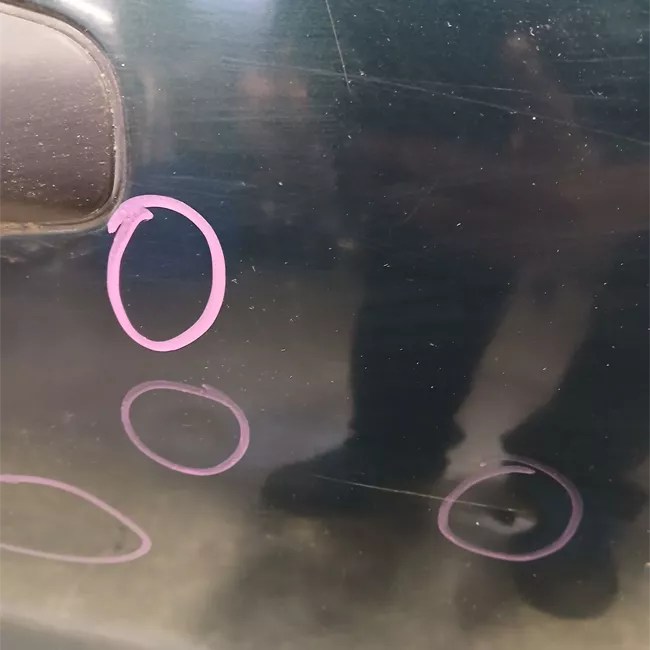 Porta anteriore destra