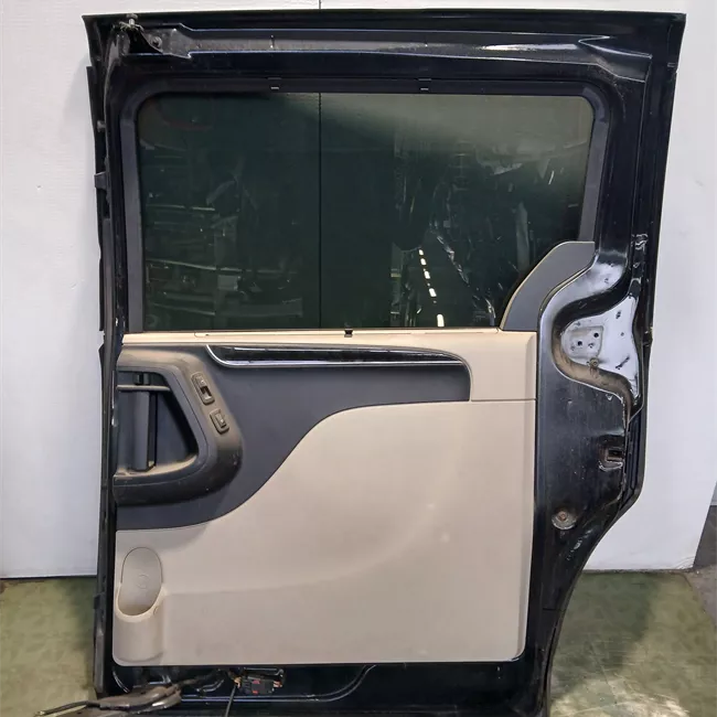 Porta posteriore destra