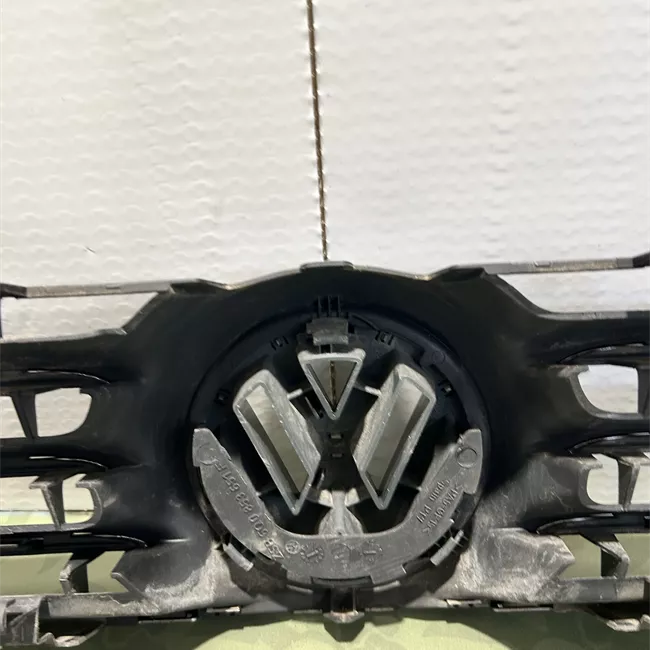 Griglia con modanatura cromata