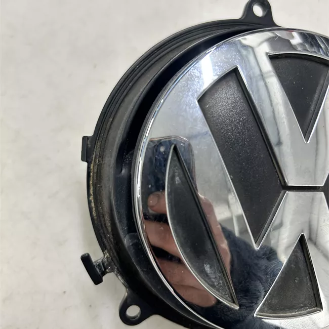 Maniglia portello posteriore con stemma/microinterr