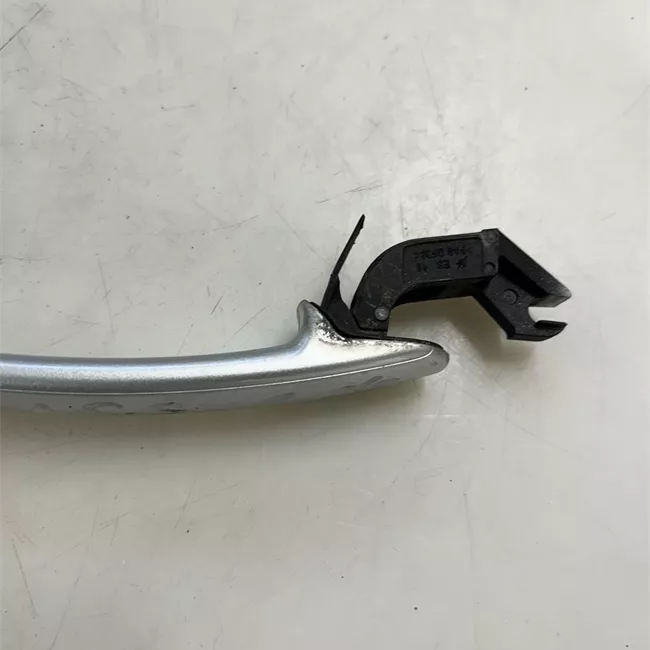 Maniglia porta anteriore sinistra primer