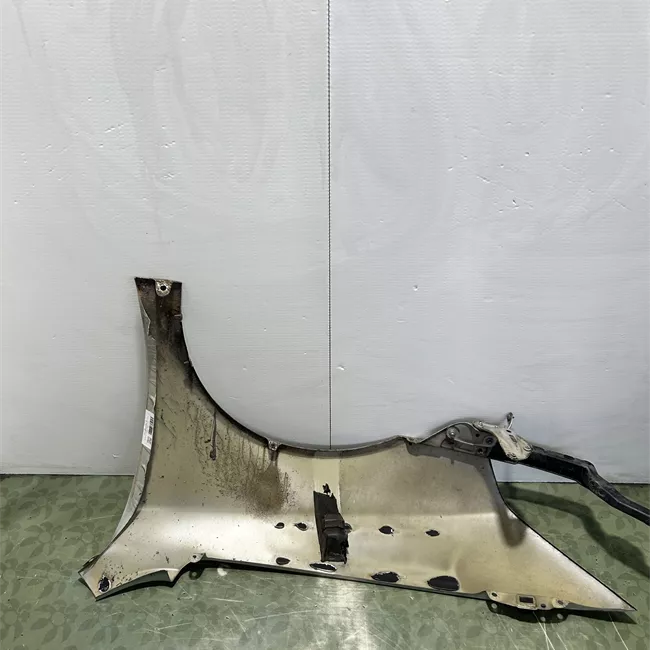 Parafango anteriore destro