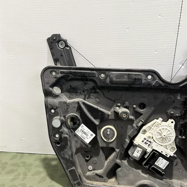 Alzacristallo elettrico porta anteriore sinistro