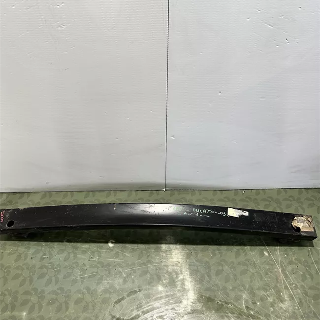 Traversa paraurti anteriore