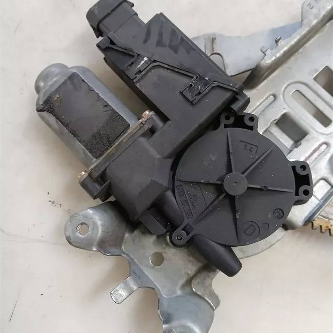 Alzacristallo elettrico porta anteriore sinistro