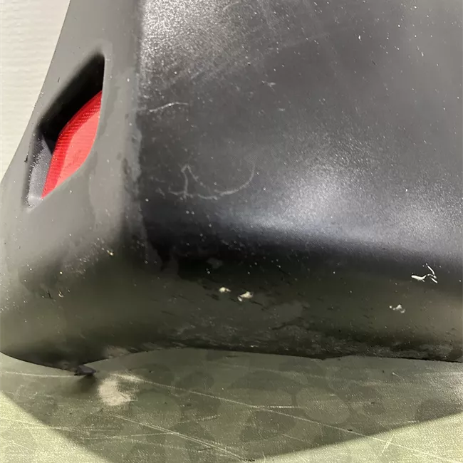 Paraurti posteriore laterale destro