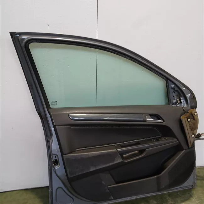 Porta anteriore sinistra