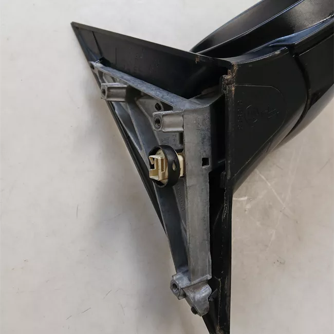 Retrovisore esterno destro Retrovisori esterni funzionali