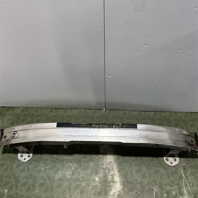 Traversa paraurti anteriore
