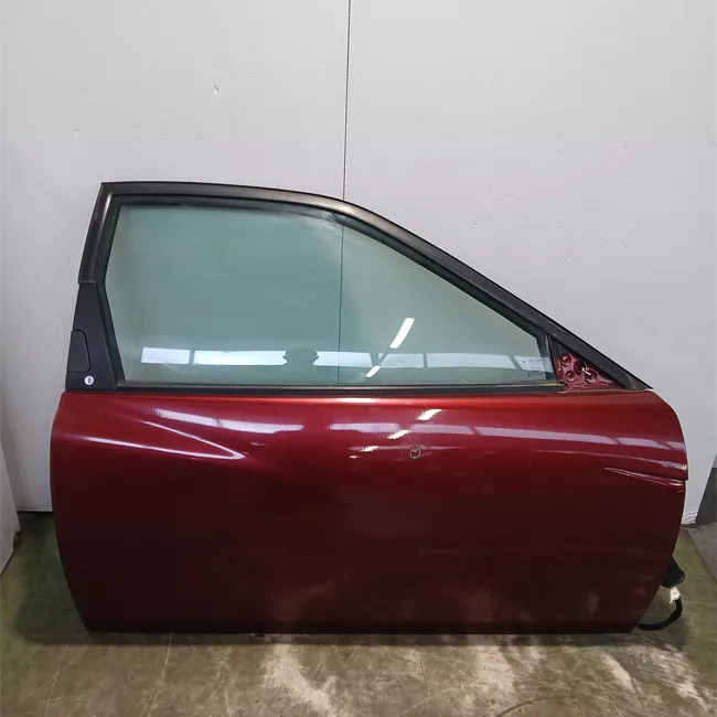 Porta anteriore destra