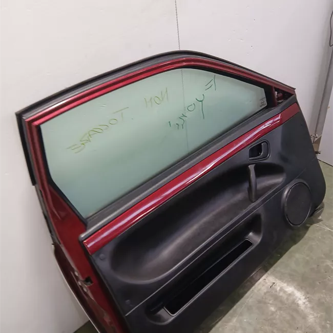 Porta anteriore sinistra