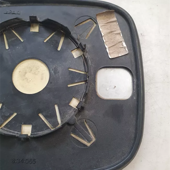 Cristallo retrovisore esterno sinistro