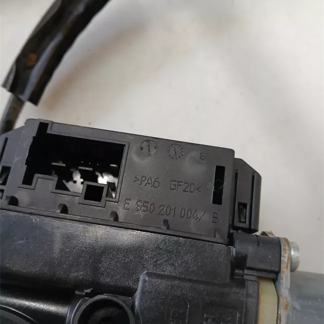 Alzacristallo elettrico porta posteriore sinistro