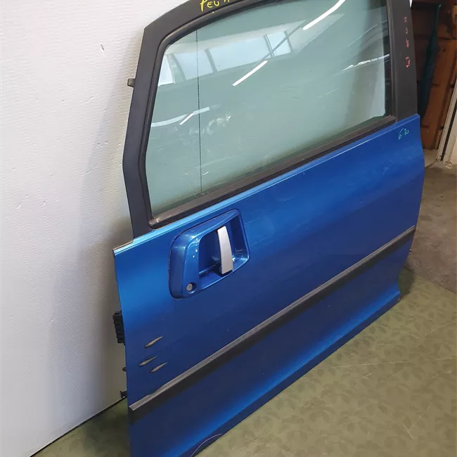 Porta anteriore sinistra