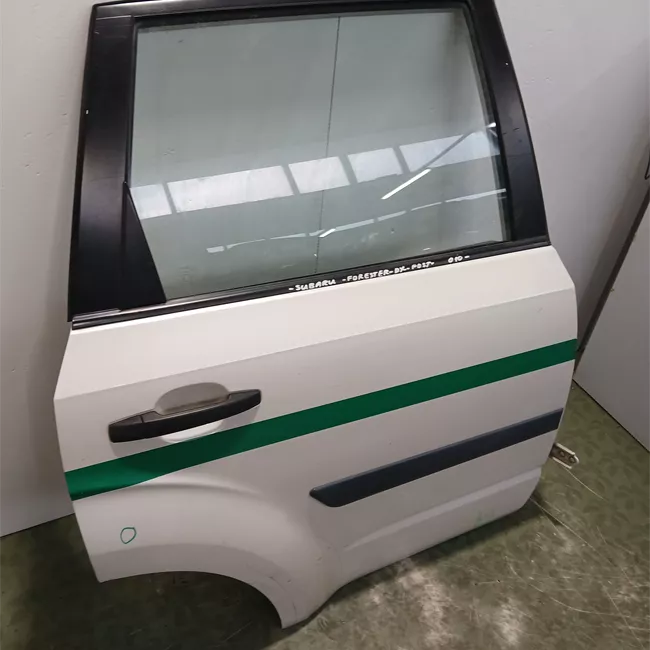 Porta posteriore destra