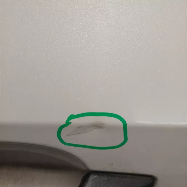 Porta anteriore destra