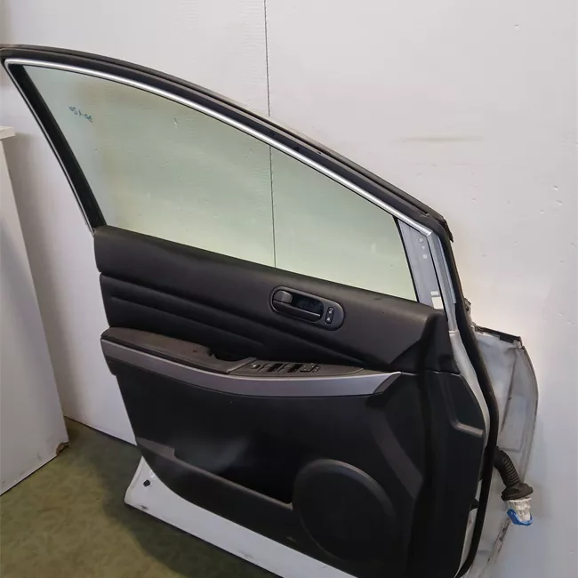 Porta anteriore sinistra