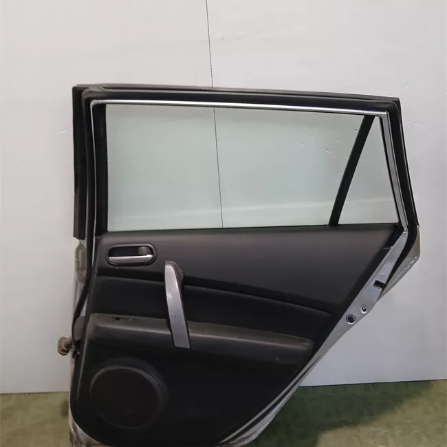 Porta posteriore destra