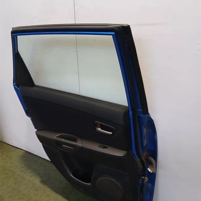 Porta posteriore destra