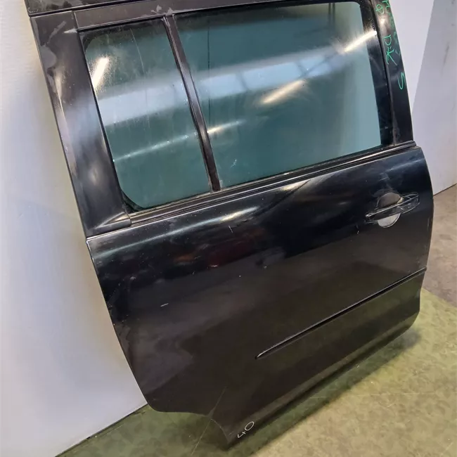 Porta posteriore destra